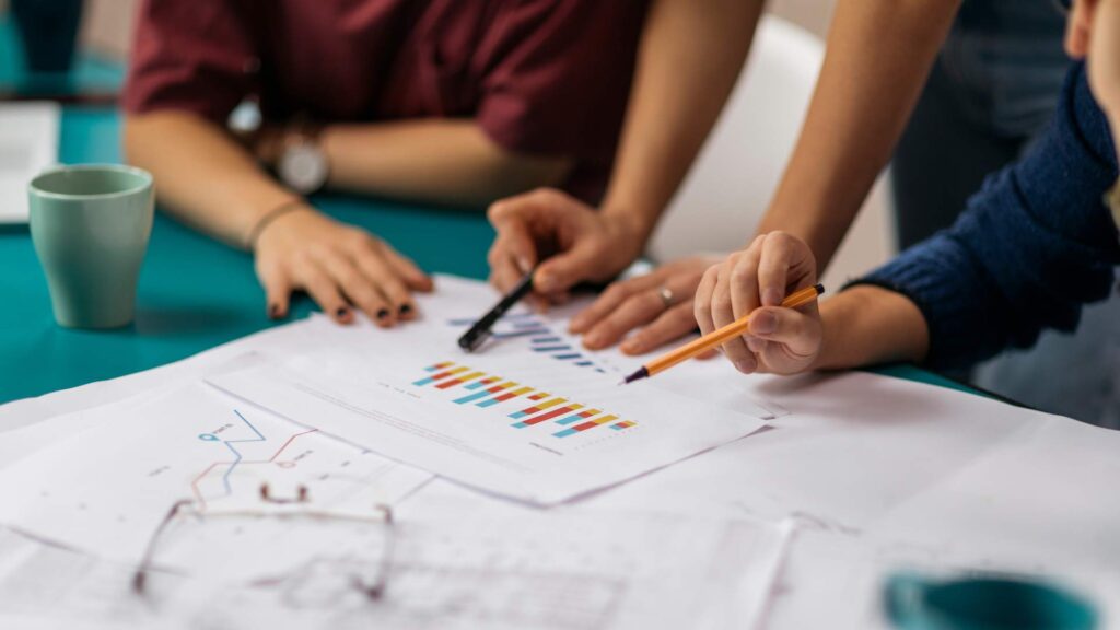 how often to update a sales forecast featured image