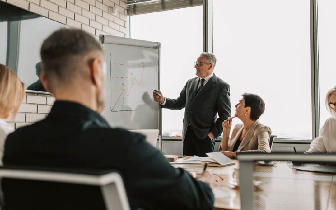 Pipeline vs. Top-Down Forecasting: Which Delivers True Accuracy?