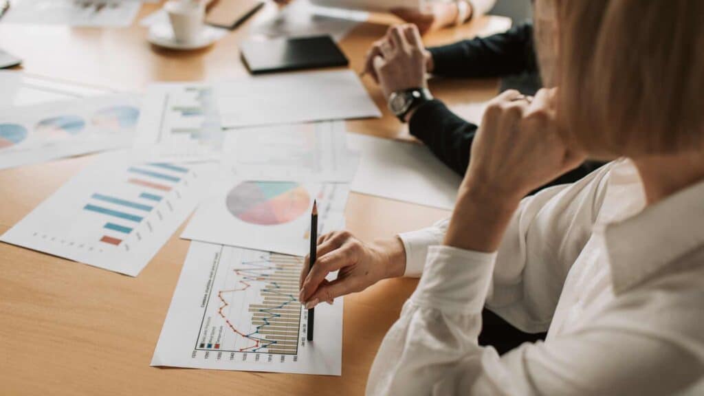 channel vs direct sales quotas featured image