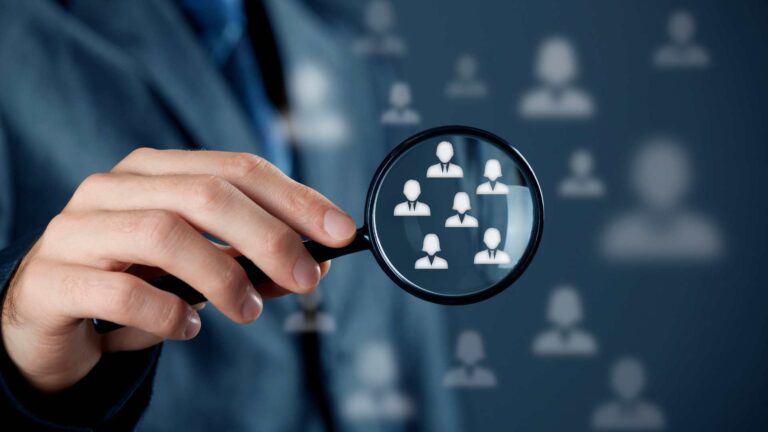 how to pilot an ai agent for customer outreach featured image
