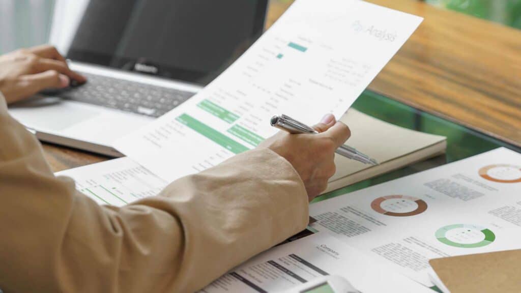 sales business plan examples featured image