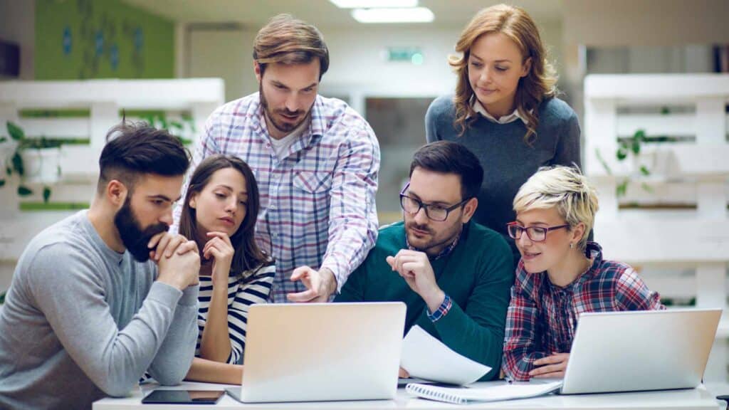 b2b saas sales featured image