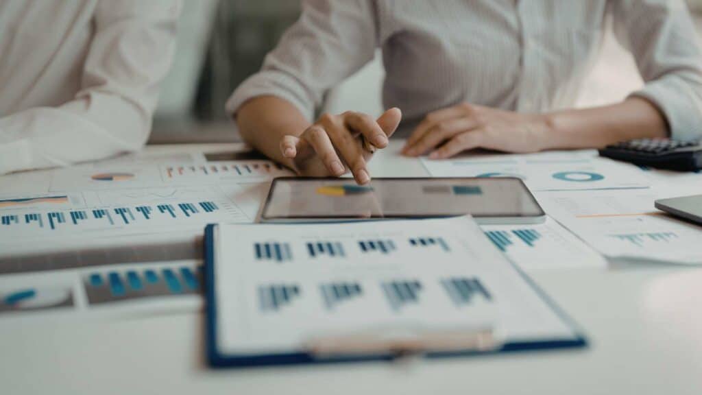 sales commission structure featured image