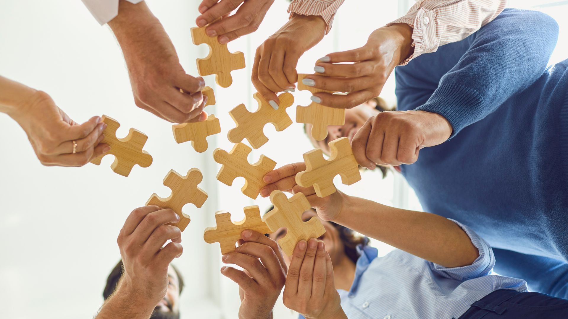 RevOps teams plan headcount featured image RevOps teams plan headcount featured image