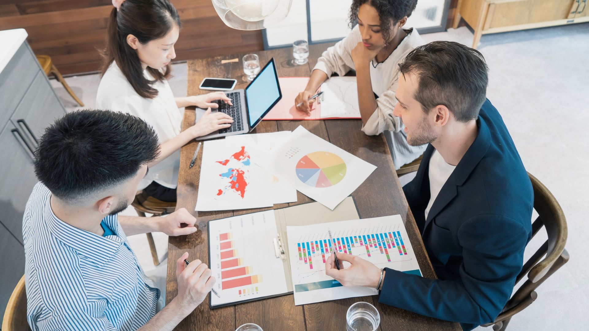 revenue forecasting accuracy improvement featured image revenue forecasting accuracy improvement featured image